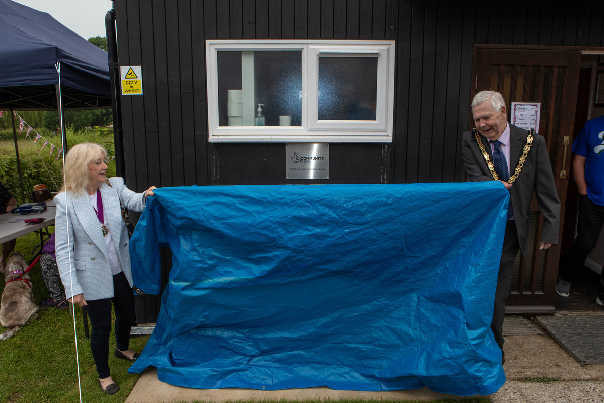 The Mayor & Mayoress unveiling our Platinum Jubilee Bench